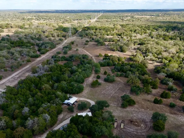 440 Boulton Creek Rd, Muldoon, TX 78949