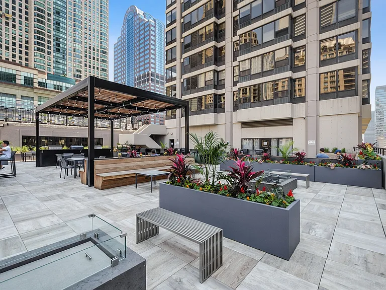 30 E Huron St #2808 — Photo 19