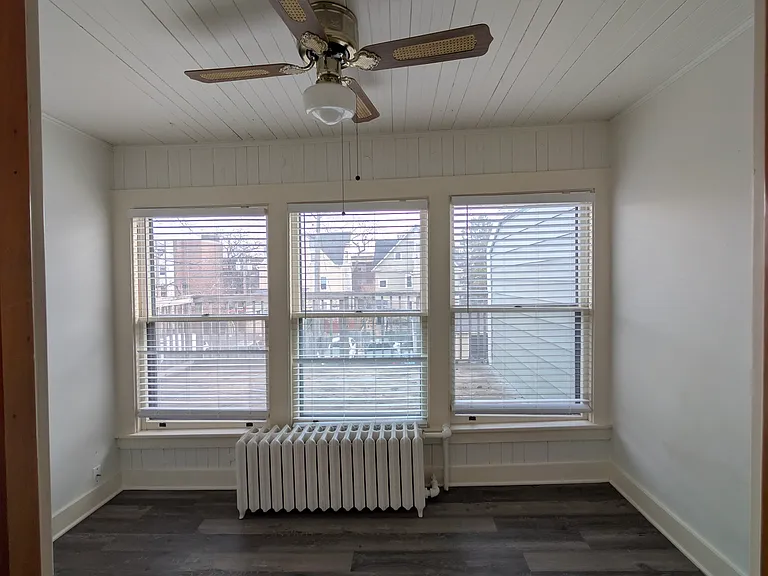 1917 Stevens Ave #4 — Photo 9