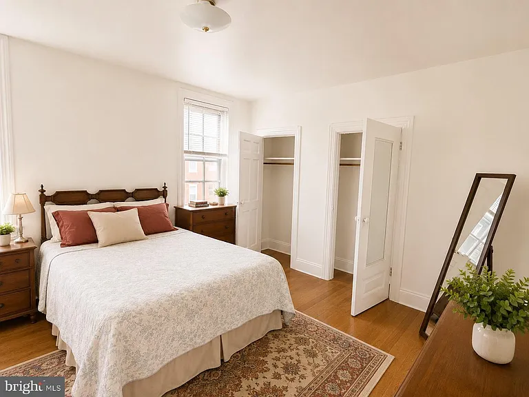 2826 Poplar St #3 — Photo 5