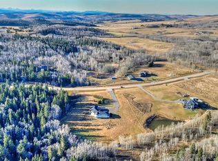 298042 N 218th St W, Foothills County, AB T1S 2Y6