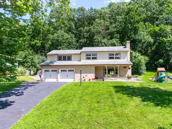 944 Milson COURT, La Crosse, WI 54601