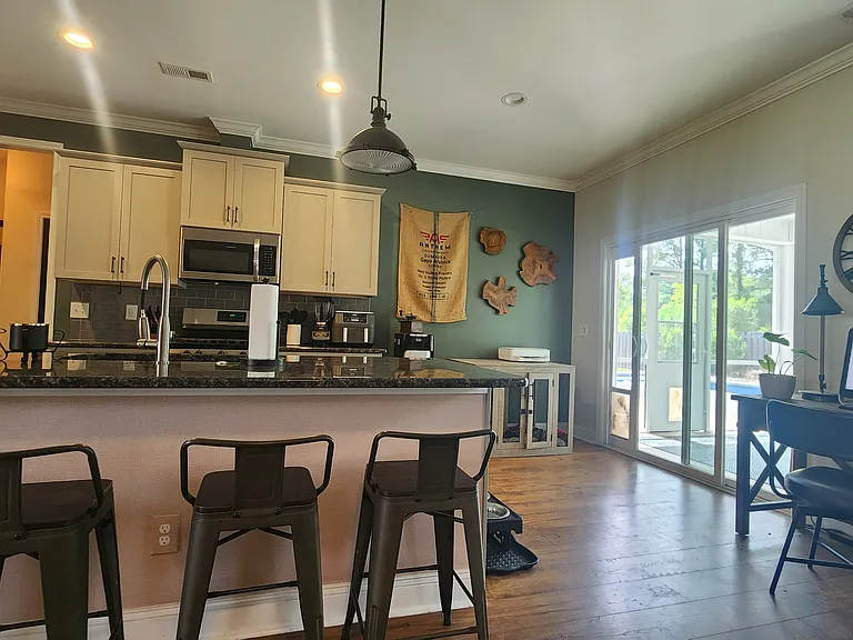 3116 Leona Ct — Photo 3