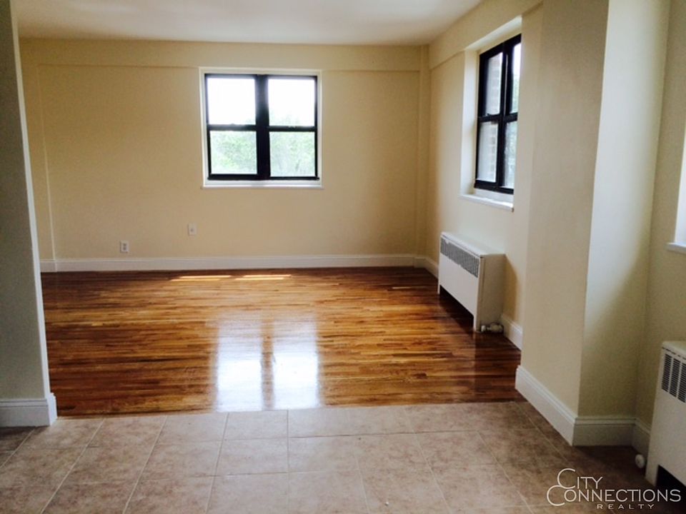 1st image of 19 Hamilton Ter APT 6L