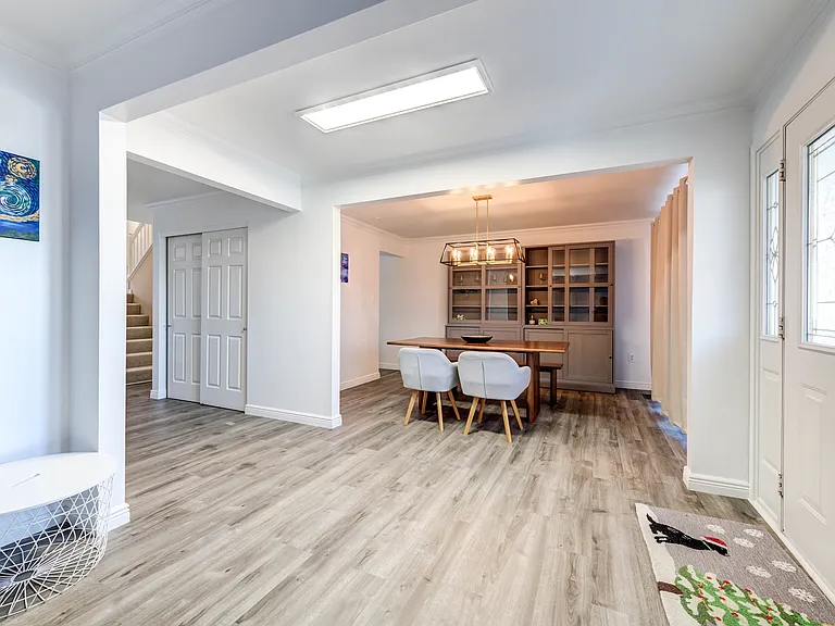 18 Pineview Valley Ct — Photo 7