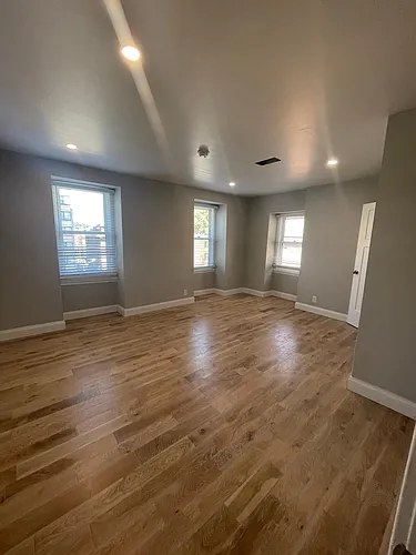 509 S 42nd St #3 Photo 1