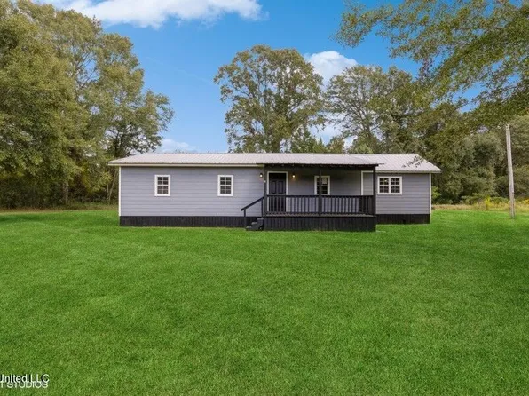 144 Karen Ln, Lucedale, MS 39452