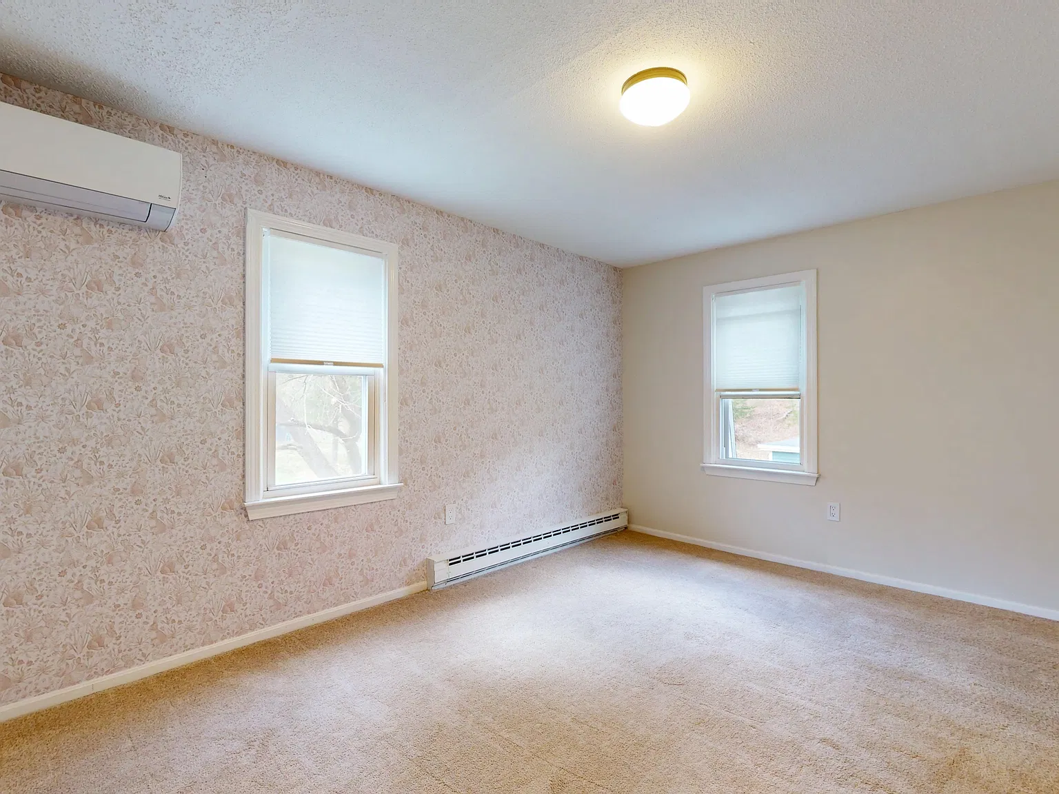 4 bed, 1.5 bath, 1596 sqft, $2,700 — Photo 4