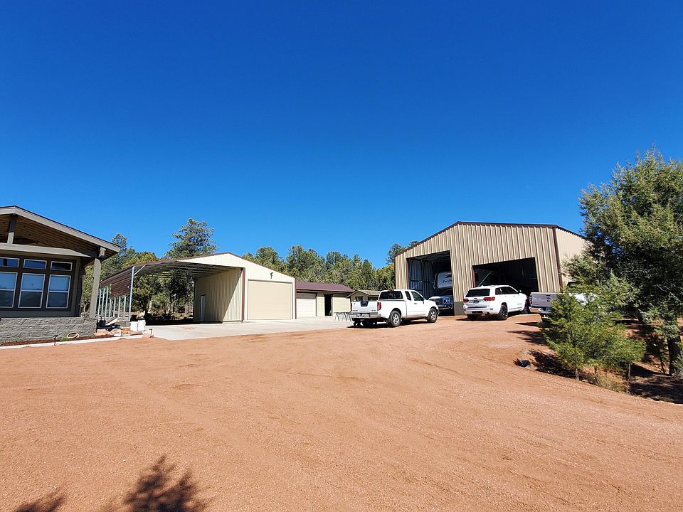 2nd image of 858 E Dealers Choice Ln