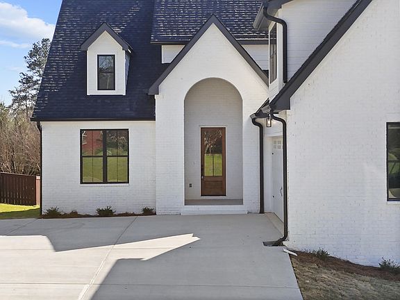 3rd image of 9830 Leslie Sandidge Dr