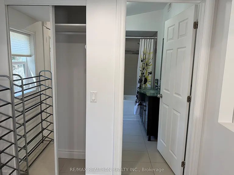 782 Churchill Ln — Photo 8