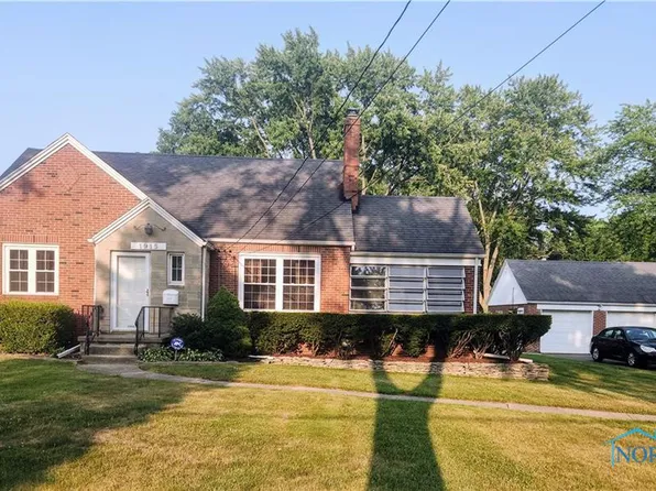 1915 Cass Rd, Toledo, OH 43614