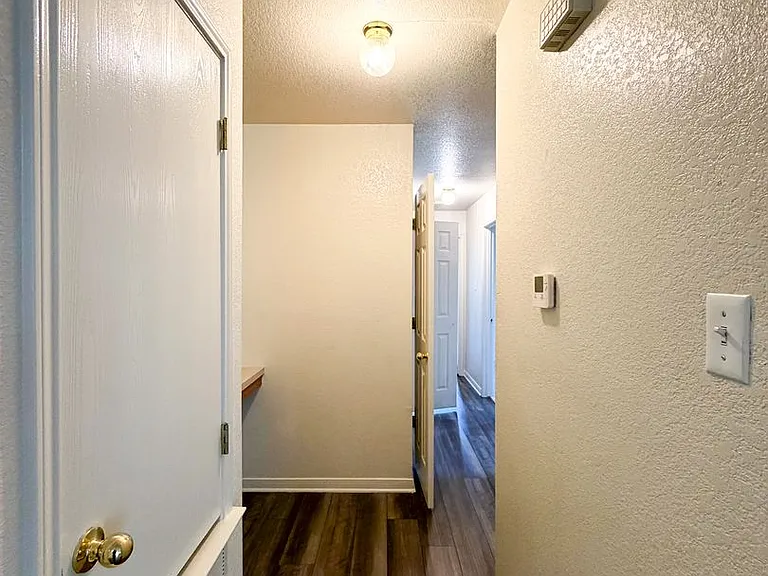310 Cedar Ridge Dr — Photo 10