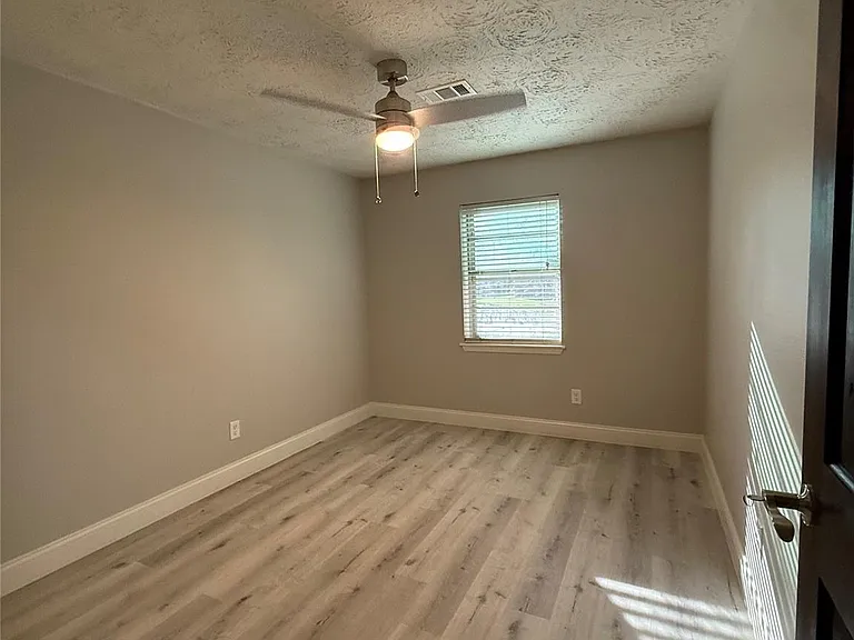 4406 Mallard Dr — Photo 15