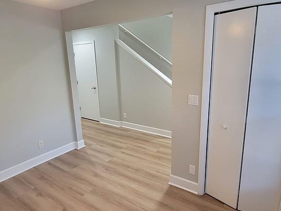 3rd image of 49 16th St S #49
