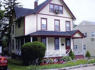 34 Leonard St #1, Stamford, CT 06906