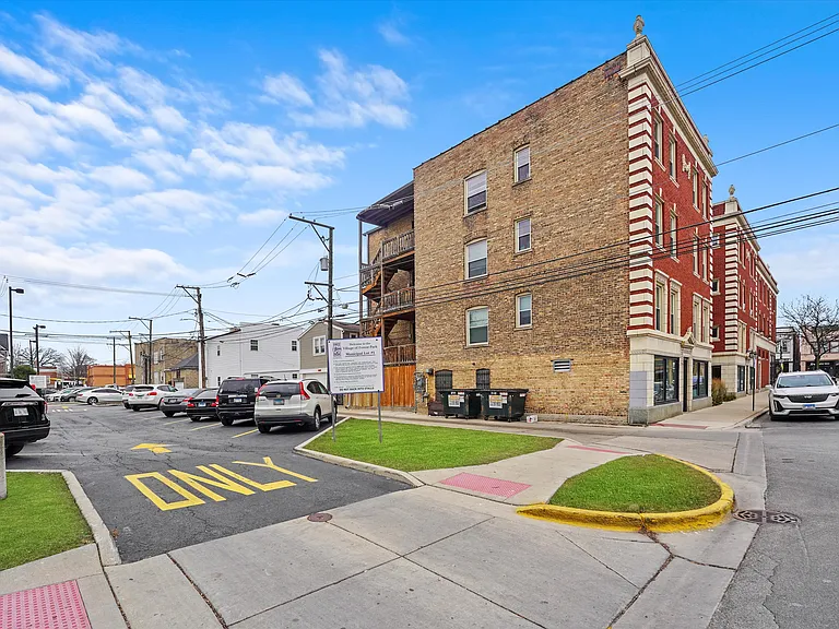 7502 Madison #3Y — Photo 10