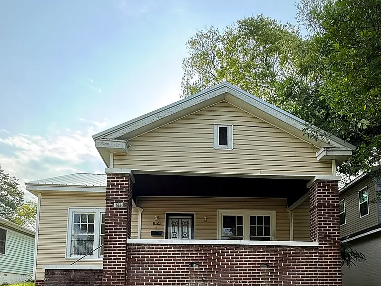 4905 Court M — Photo 1