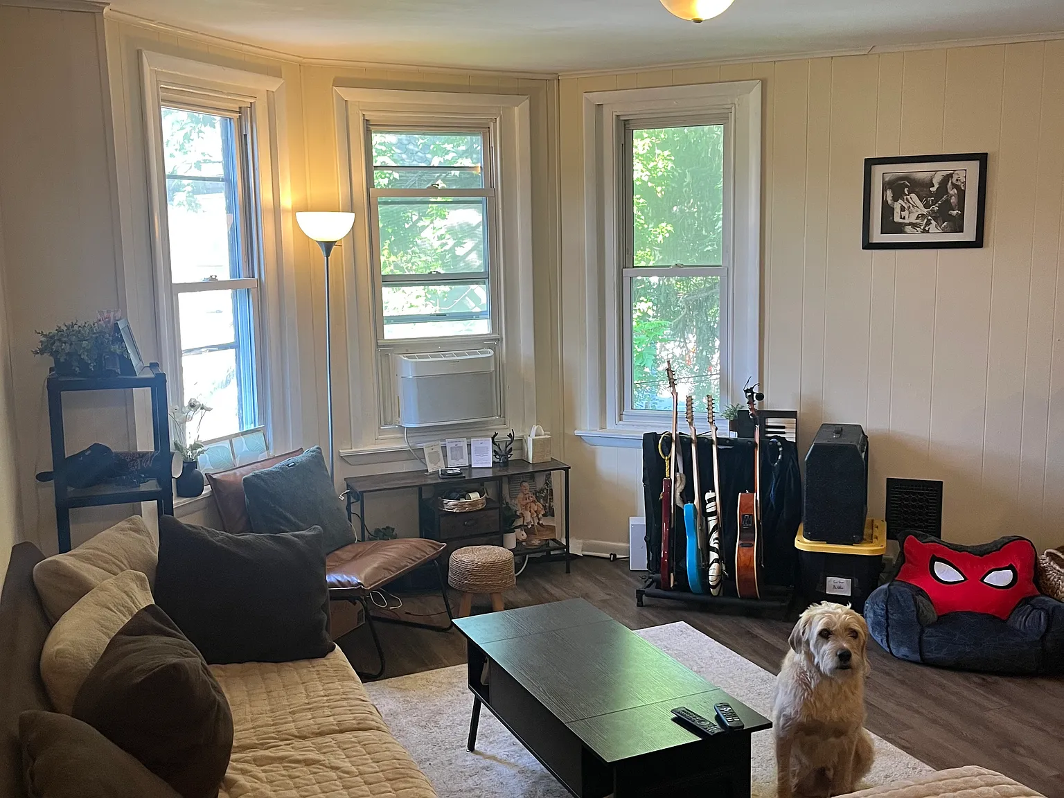 3 bed, 1350 sqft, $2,050 — Photo 2