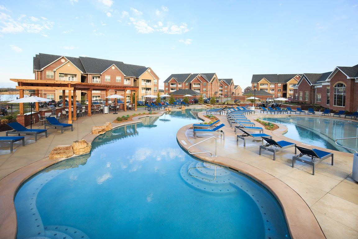 Aria_Pool5_72dpi