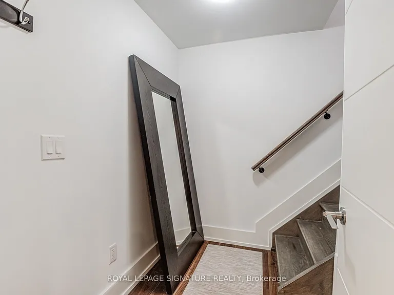 36 Roxaline St #BASEMENT — Photo 8