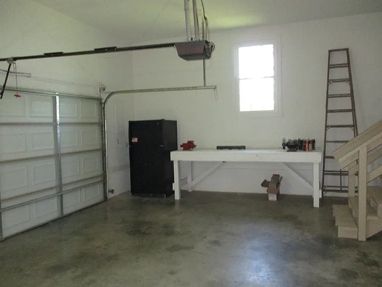 1131 Warfield Blvd — Photo 22