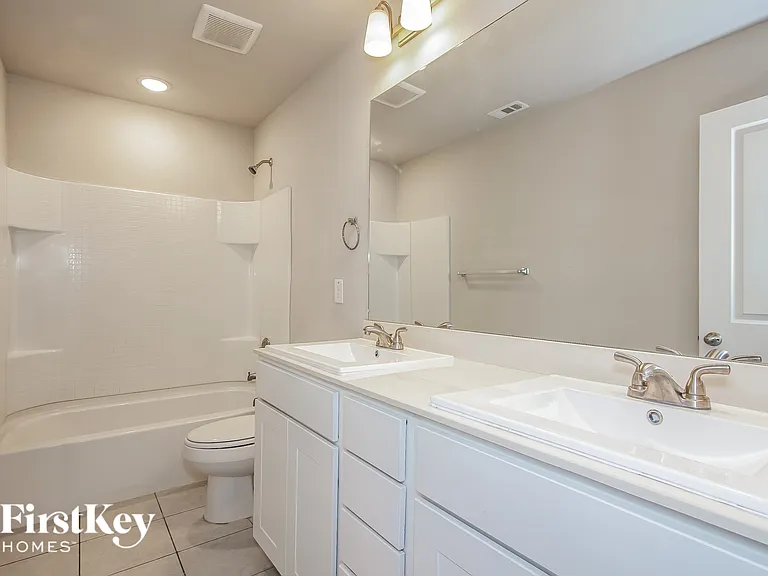 613 Sophia Way — Photo 13