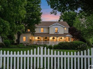 618 E 1714th Rd, Baldwin City, KS 66006