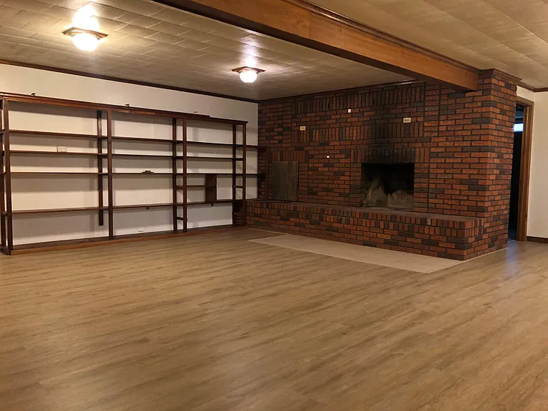 112 Perry St — Photo 21
