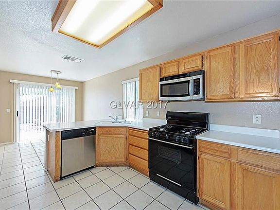 5th image of 1624 Sierra Hills Way