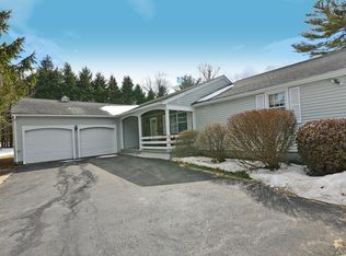 218 E Hill Rd, Oakham, MA 01068