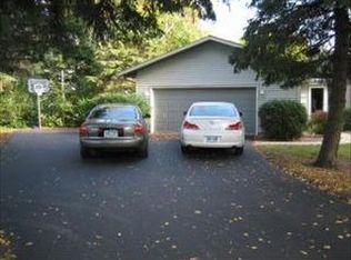 2707 Evergreen Rd N, Fargo, ND 58102