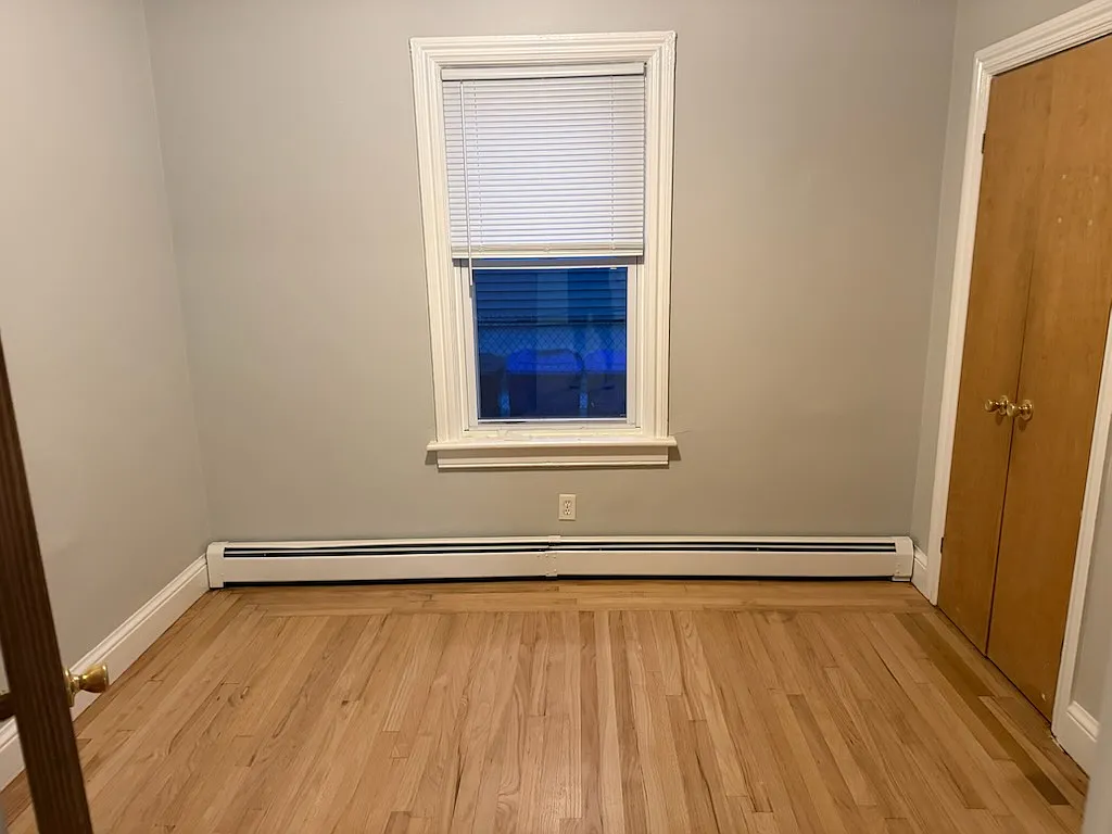 3 bed, 825 sqft, $1,750 — Photo 3