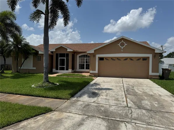 2693 Maxwell Ct W, Kissimmee, FL 34743