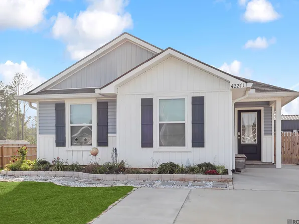 42271 Andrea Ln, Ponchatoula, LA 70454