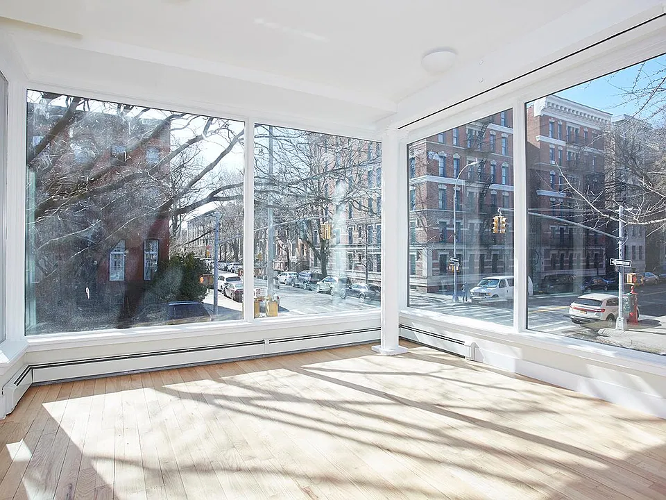 109 Gates Ave #1