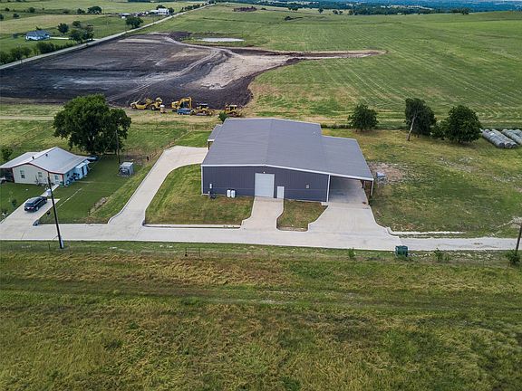 3rd image of 426 County Road 2320
