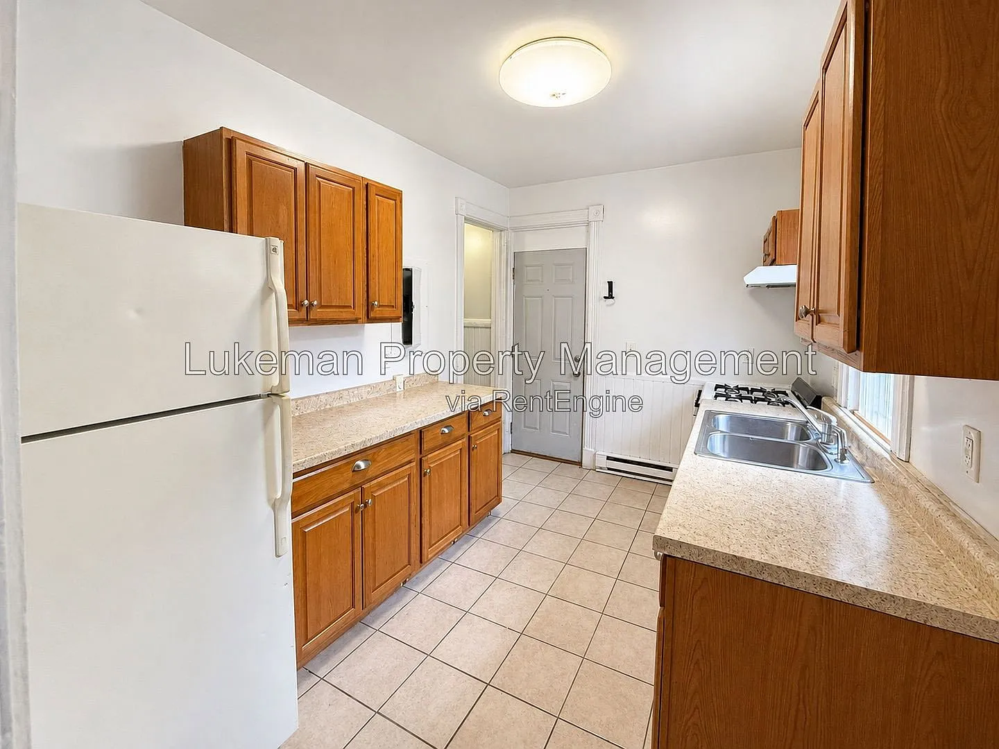 Studio, 1.0 bath, $675 — Photo 2