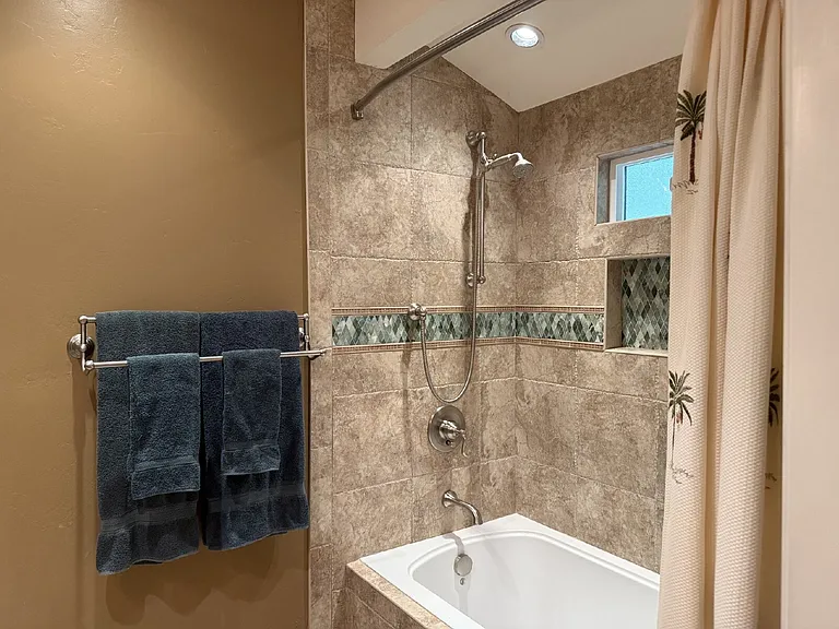 7118 El Fuerte St — Photo 35