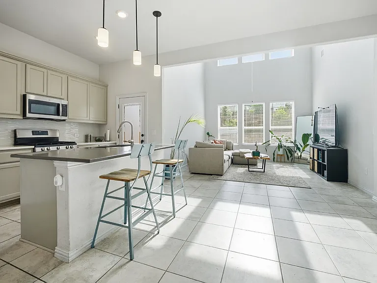 12901 Stanford Dr — Photo 5