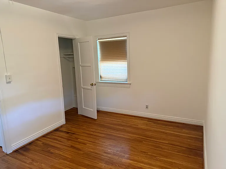 1518 N Naomi St — Photo 7