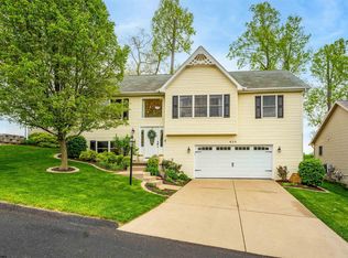 425 Arabela Ct, Morgantown, WV 26508