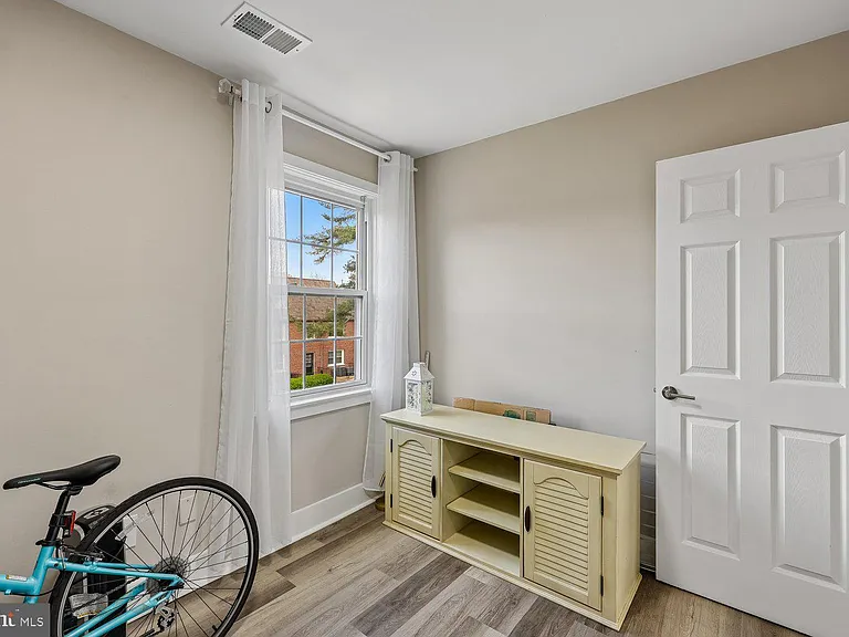 2107 Fort Davis St SE #301 — Photo 18