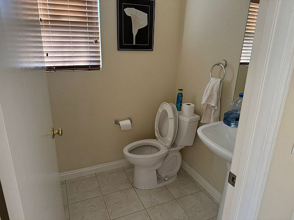 5th image of 10995 Las Flores Dr