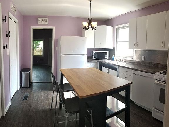 3rd image of 1706 Northwood Ct