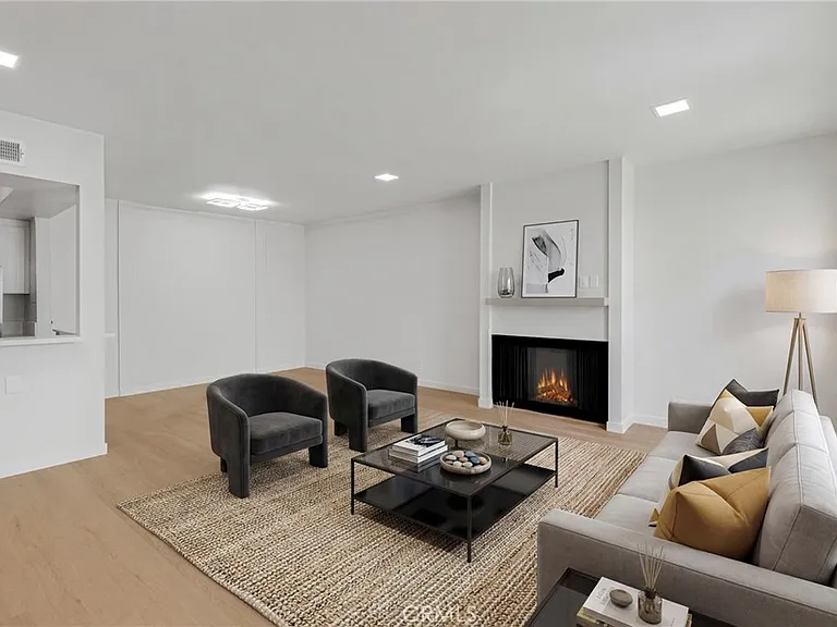 5142 Zelzah Ave #25 — Photo 6