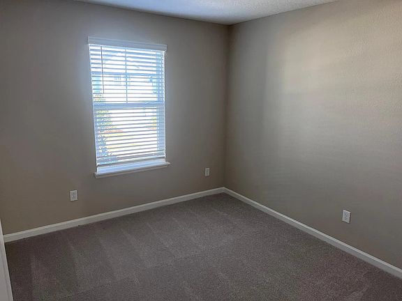 4th image of 409 Boracay Cir