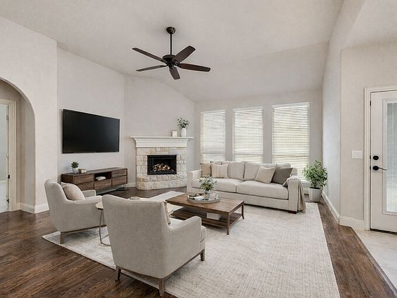 2nd image of 1137 Cardinal Ridge Rd