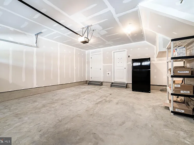 6227 Almerico Pl — Photo 79