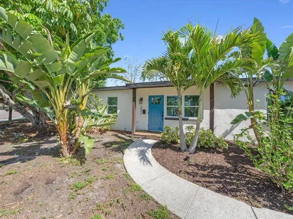 3997 Marlin Dr SE, Saint Petersburg, FL 33705